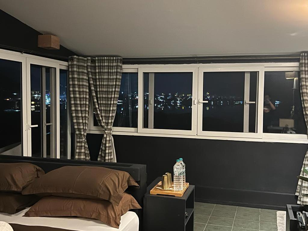 Gusto Accommodation โพคารา ภายนอก รูปภาพ