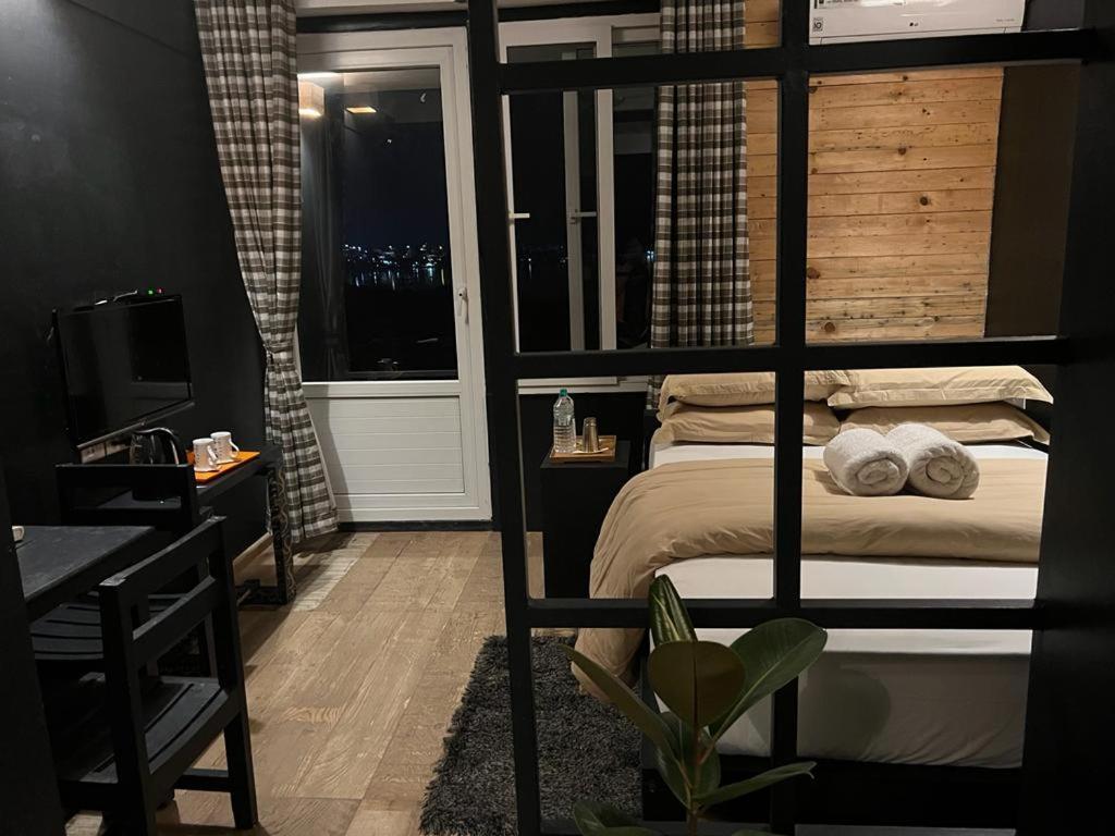 Gusto Accommodation โพคารา ภายนอก รูปภาพ