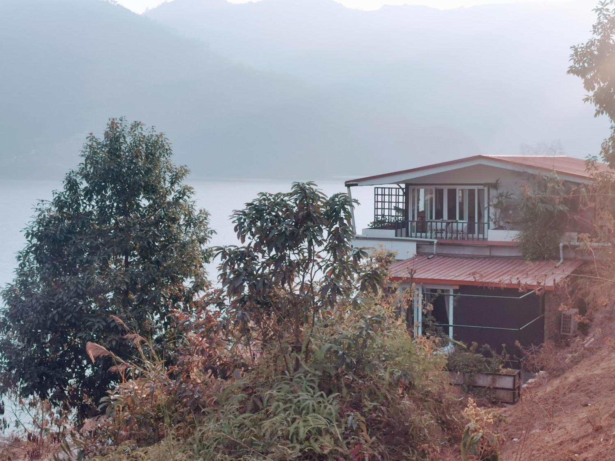 Gusto Accommodation โพคารา ภายนอก รูปภาพ