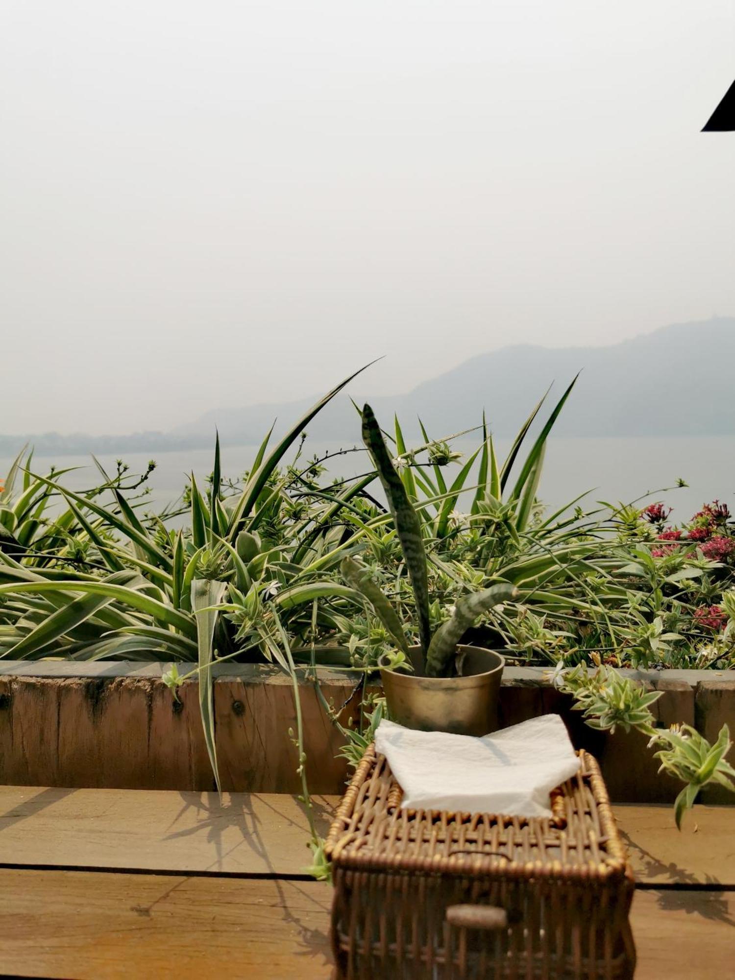 Gusto Accommodation โพคารา ภายนอก รูปภาพ